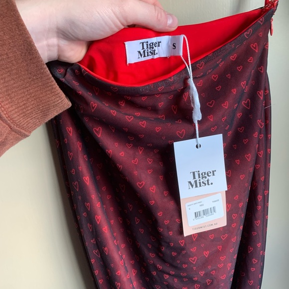 Tiger Mist black and red skirt part of matching set ♥️🌹 - Picture 4 of 7